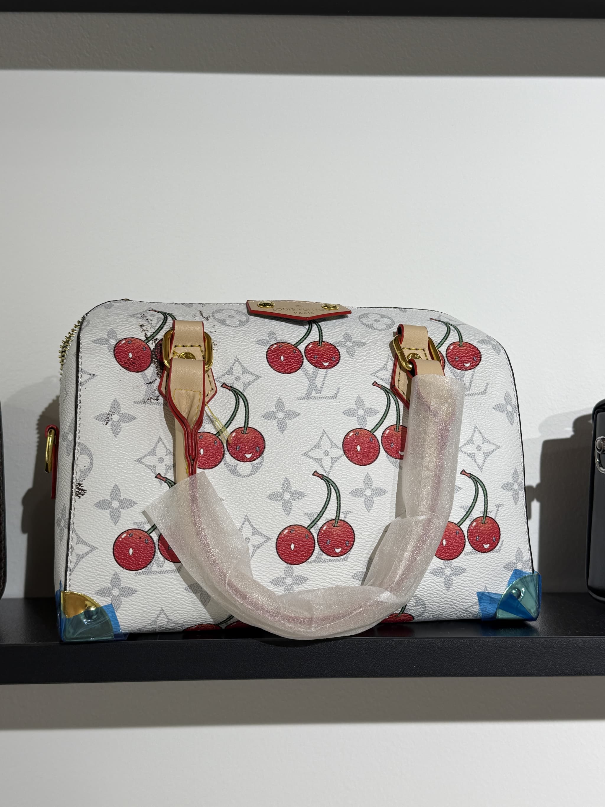 Louis Vuitton x Takashi Murakami (Cherries) Cherry ხელჩანთა ფეხსაცმელი Ketebi.ge